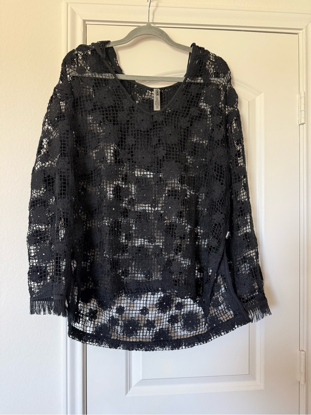 PINK Victoria’s Secret Beach Blooms Crochet Tunic Hoodie